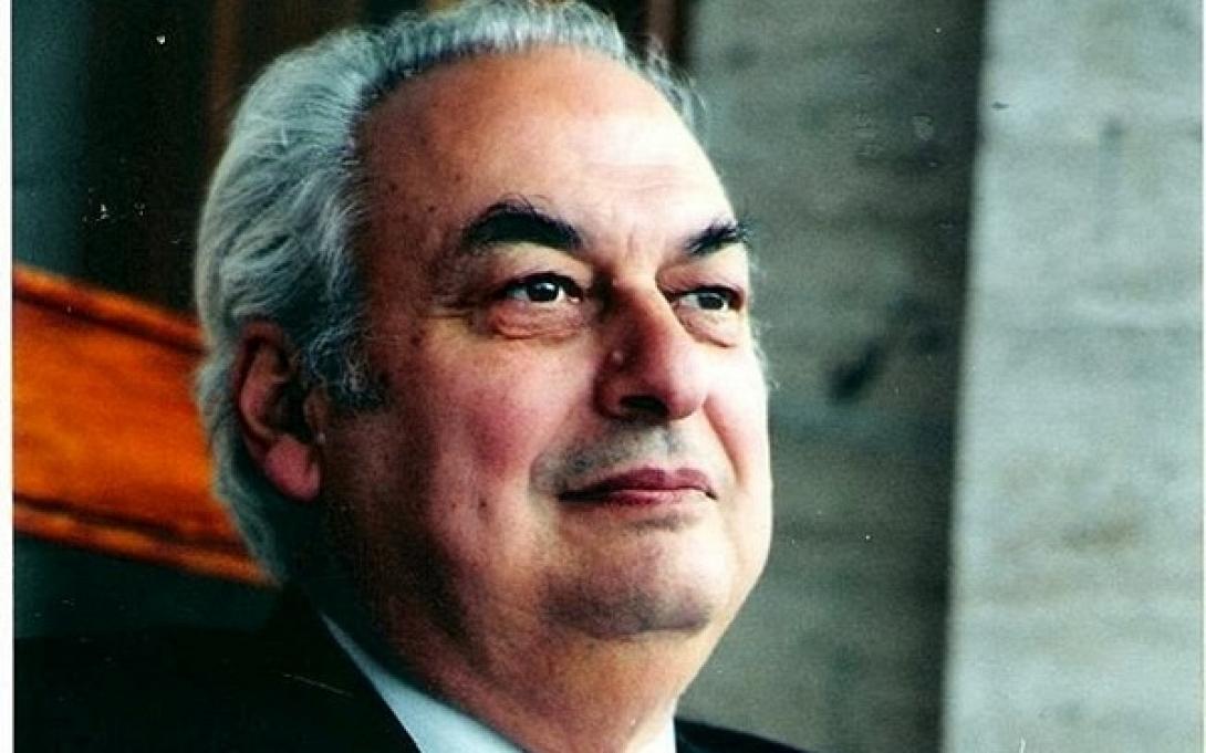 αντώνης κονταράτος