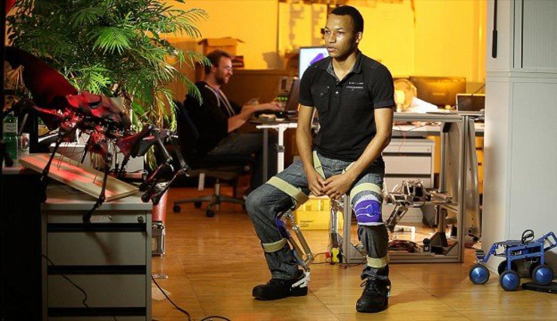 Ανακάλυψαν την… αόρατη καρέκλα