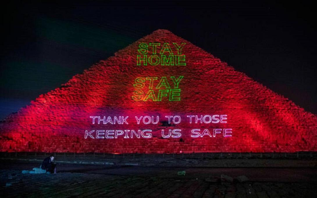 κορωνοϊός πυραμίδα χέοπα