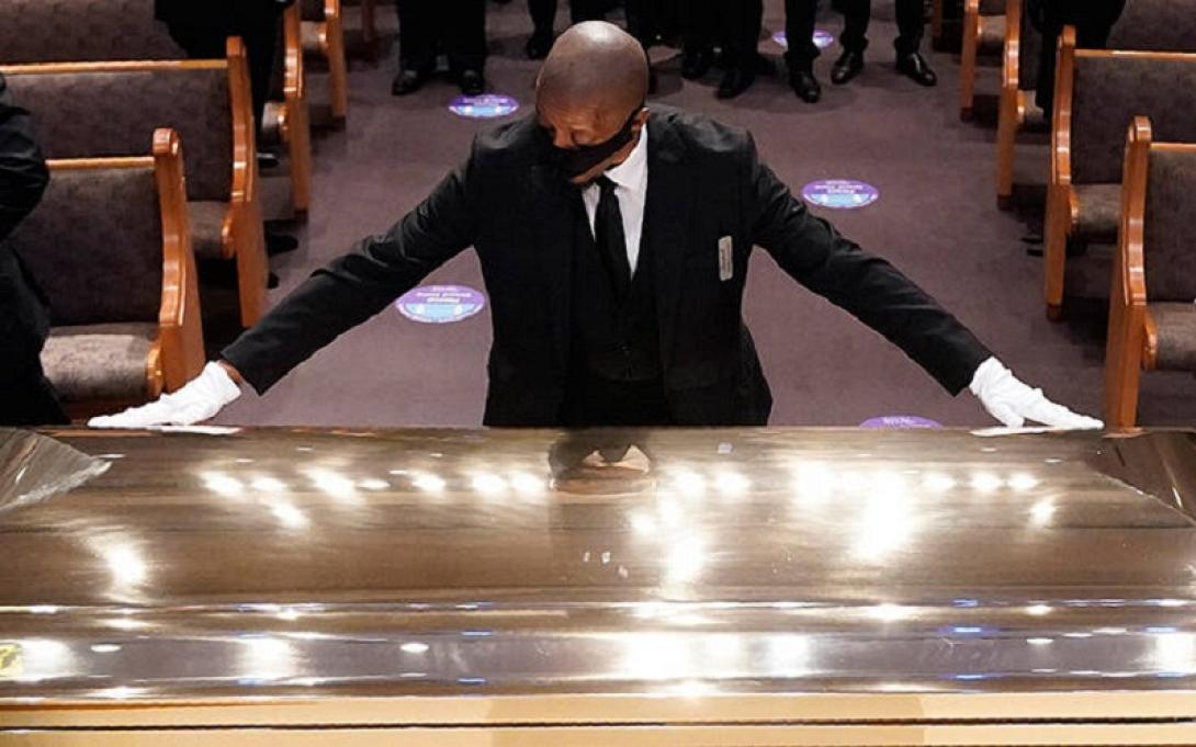 κηδεία φλόιντ