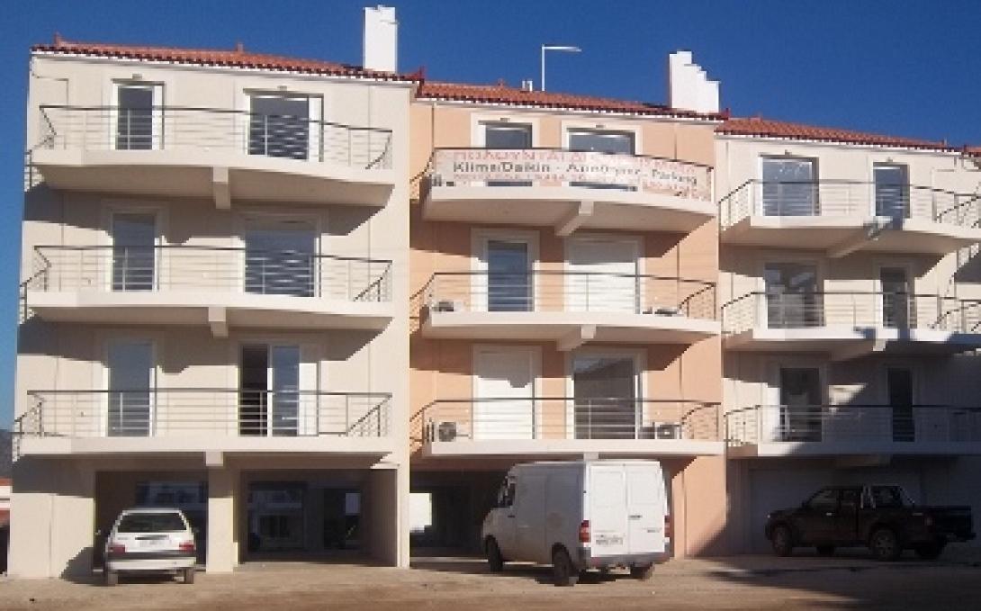 "Δεν αλλάζουν οι αντικειμενικές αξίες των ακινήτων" διαμηνύει ο Στουρνάρας