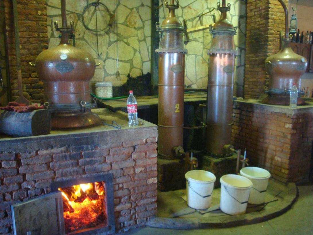 Τραγωδία σε αποστακτήριο της Λευκάδας, με τρεις νεκρούς από αναθυμιάσεις