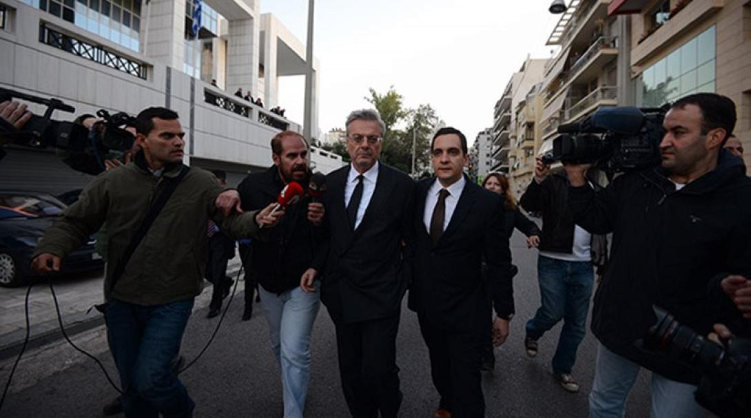 Τα βίντεο είναι μονταρισμένα, λέει ο δικηγόρος του Αποστολόπουλου