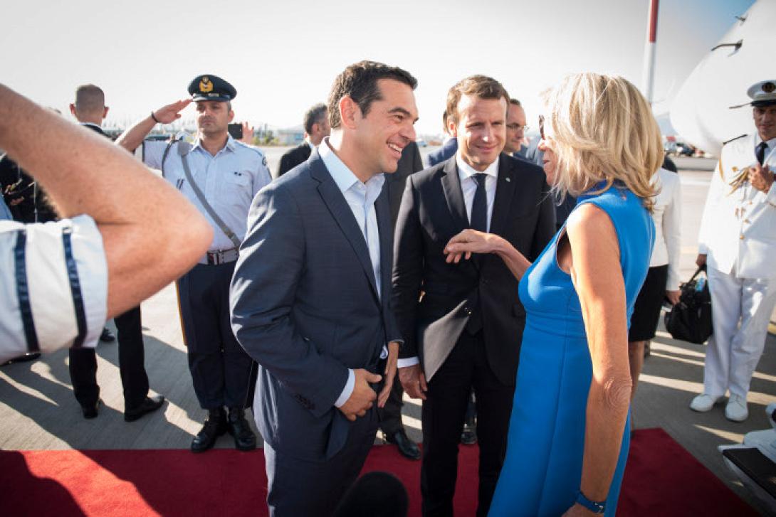 τσιπρας μπριζιτ μακρον.jpg