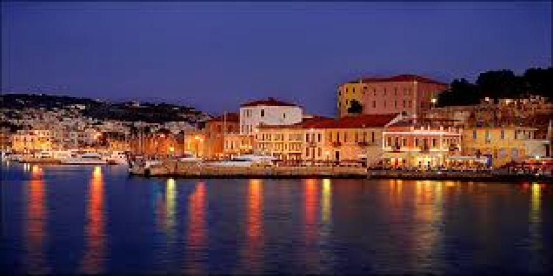 Βούλιαξε σκάφος στα Χανιά - Σώοι οι 5 επιβάτες