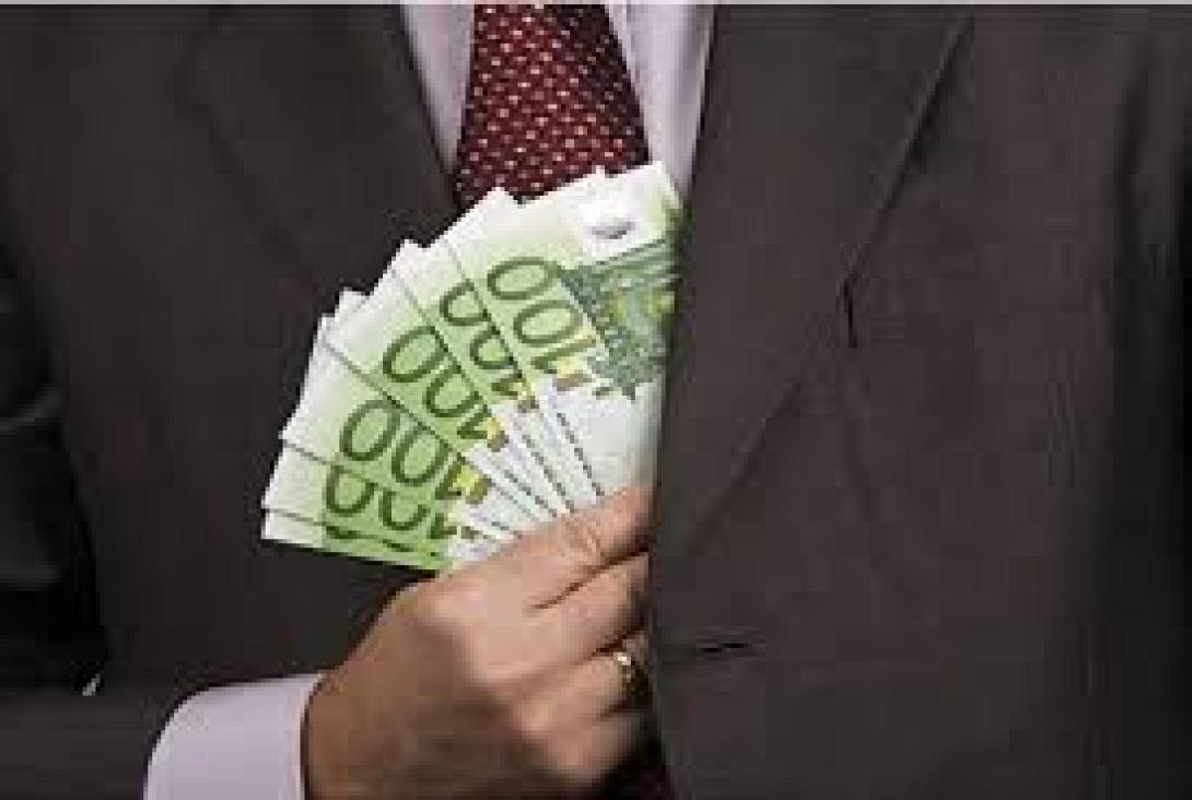 Εξι γιατροί και πρώην διοικητικός διευθυντής του νοσοκομείου δεν δήλωσαν 2,7 εκατ. ευρώ