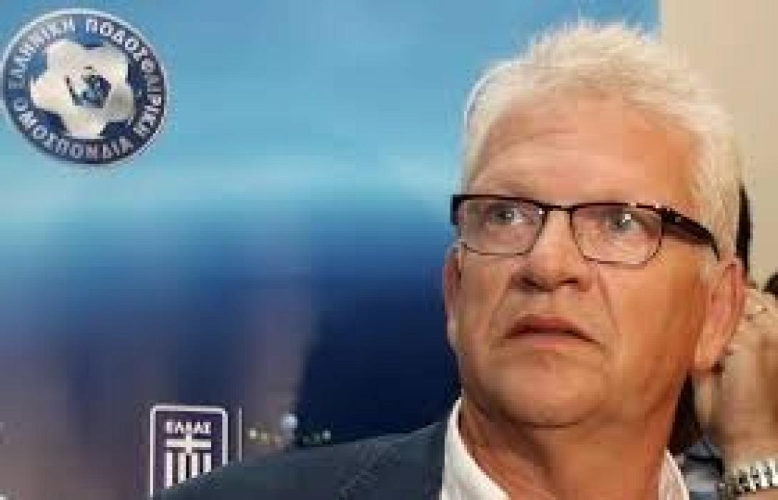 Έλληνας έφτασε στον κρατήρα ηφαιστείου! (βίντεο)