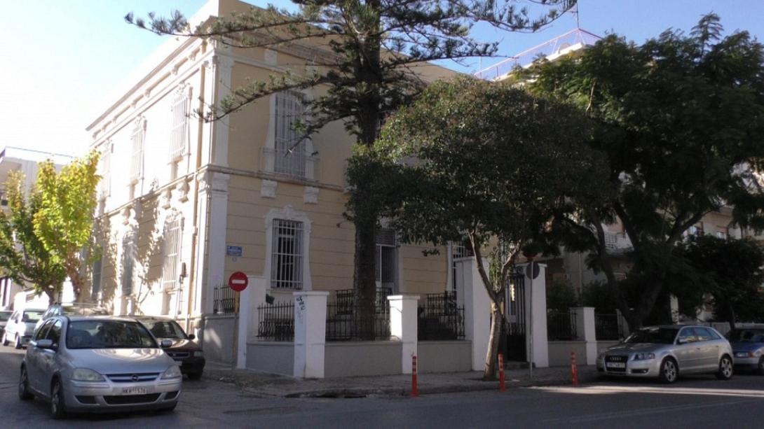 Το Ιστορικό Αρχείο Κρήτης φιλοξενείται σε νεοκλασικό κτίριο στα Χανιά 