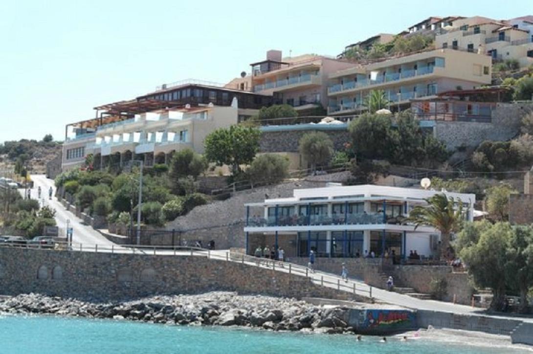 Ξενοδοχείο στον Άγιο Νικόλαο