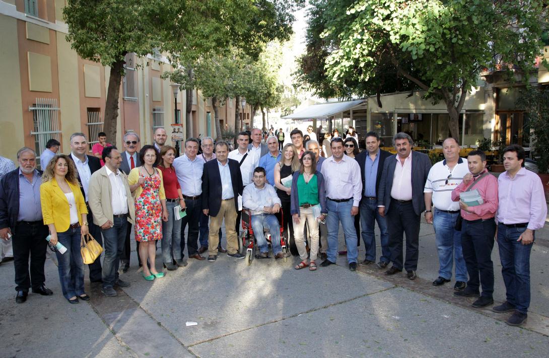 Βόλτα στο κέντρο του Ηρακλείου για τον Στ. Αρναουτάκη