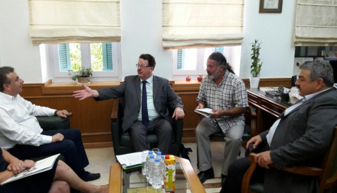 αρναουτάκης φούχτελ