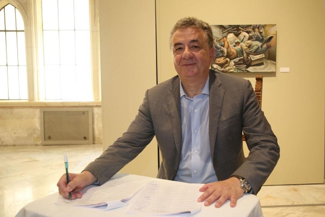 Αρναουτάκης