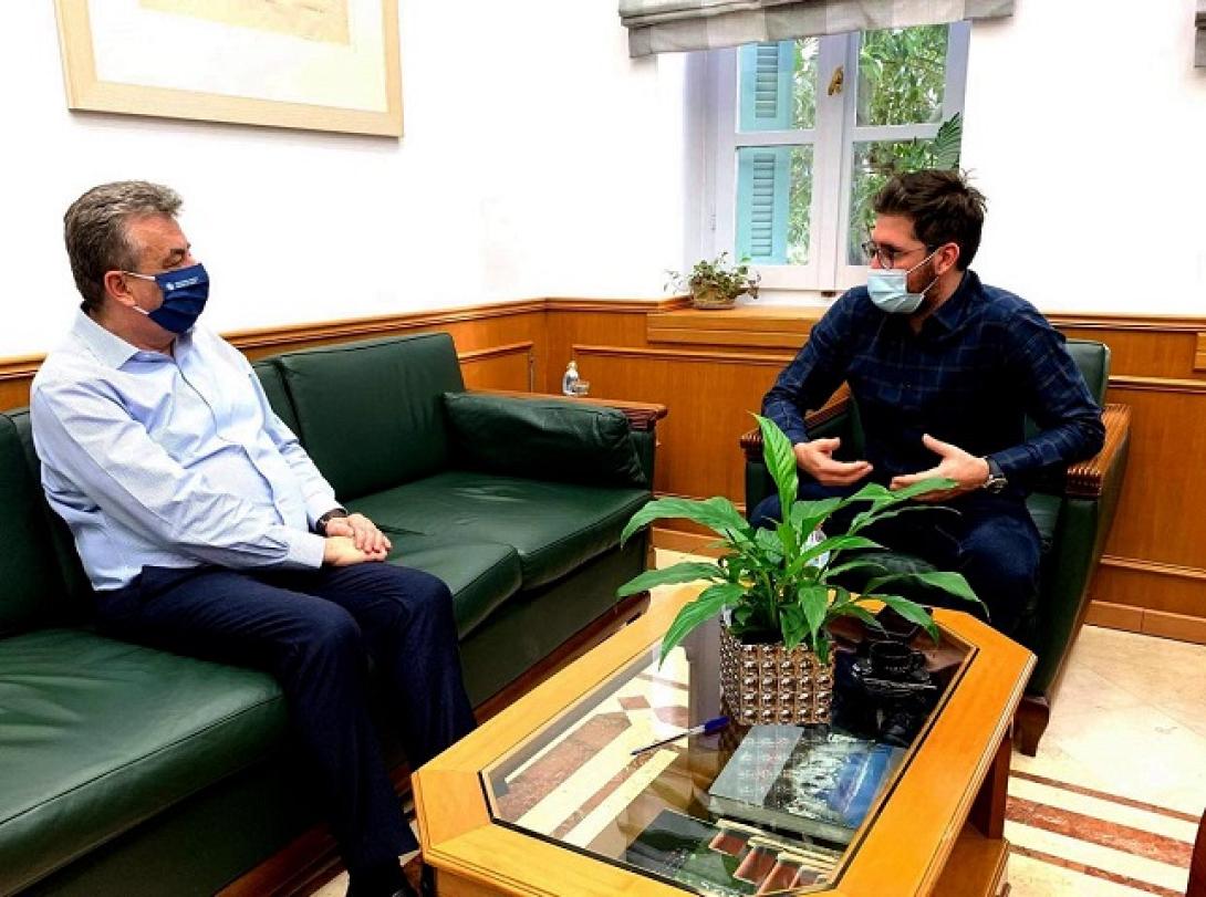 Αρναουτάκης Μποκέας