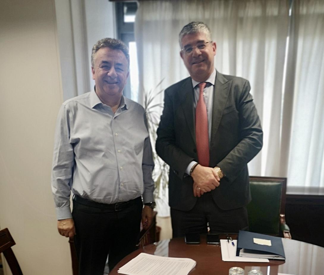 Αρναουτάκης Τσακίρης