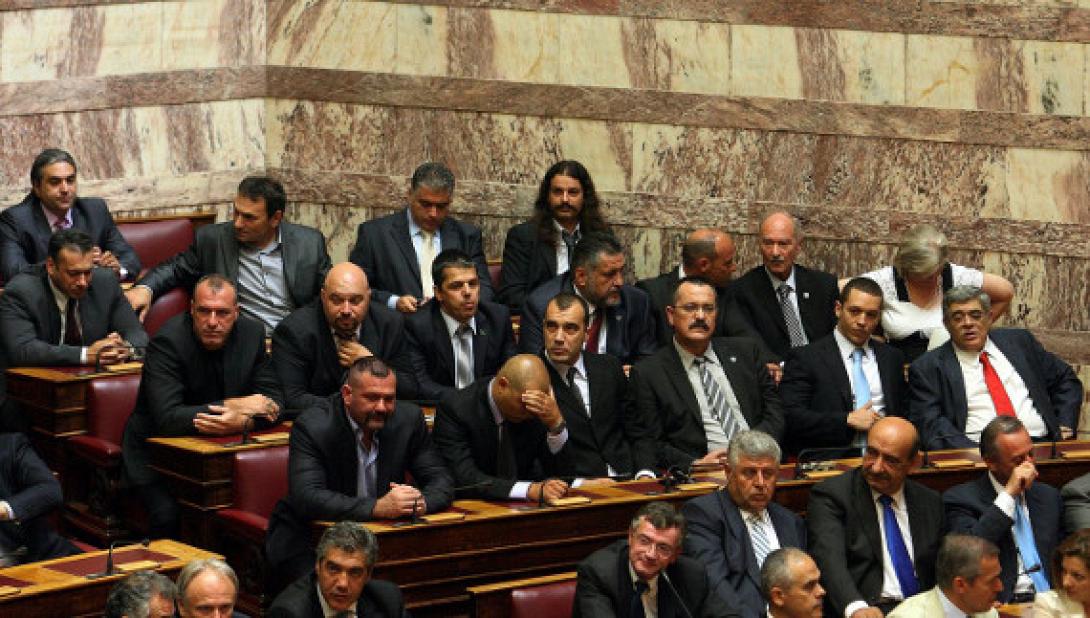 Άρση ασυλίας για τον Ηλία Κασιδιάρη