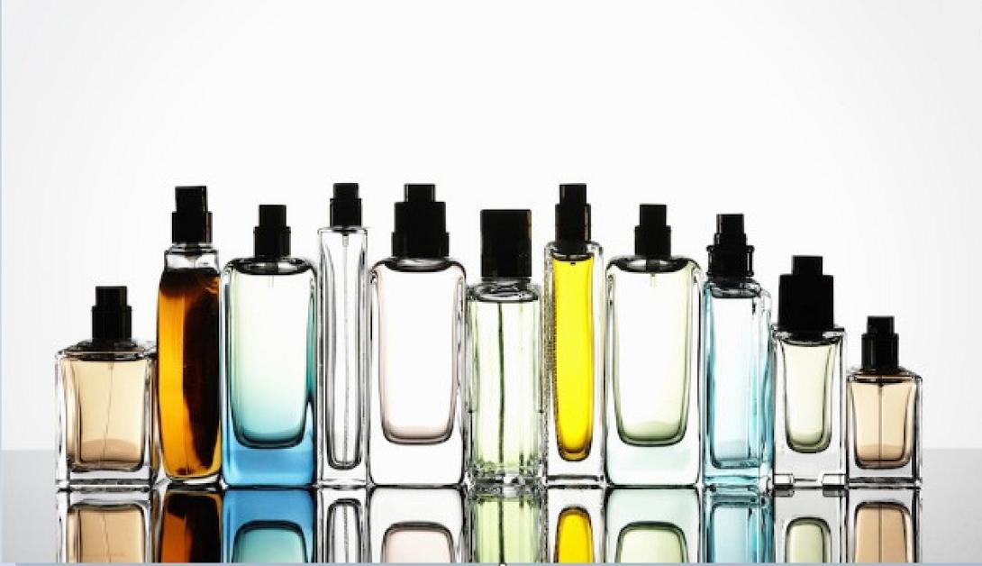 Τα αρώματα κάνουν όντως μια γυναίκα να φαίνεται πιο ...ελκυστική 