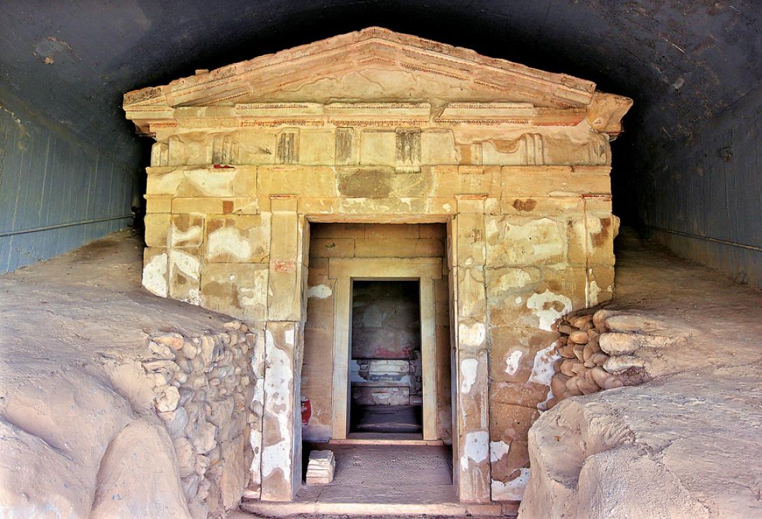 Daily Mail: Βρήκαν τον τάφο του Αλέξανδρου ή της Ολυμπιάδας;