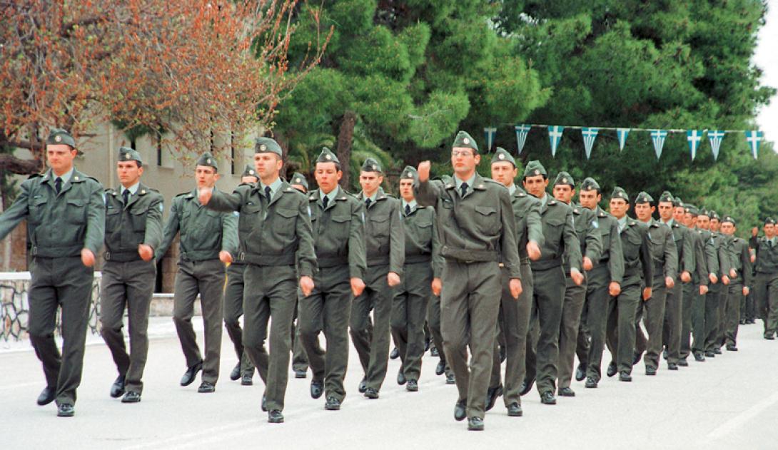 1500 προσλήψεις σε στρατό ξηράς και αστυνομία