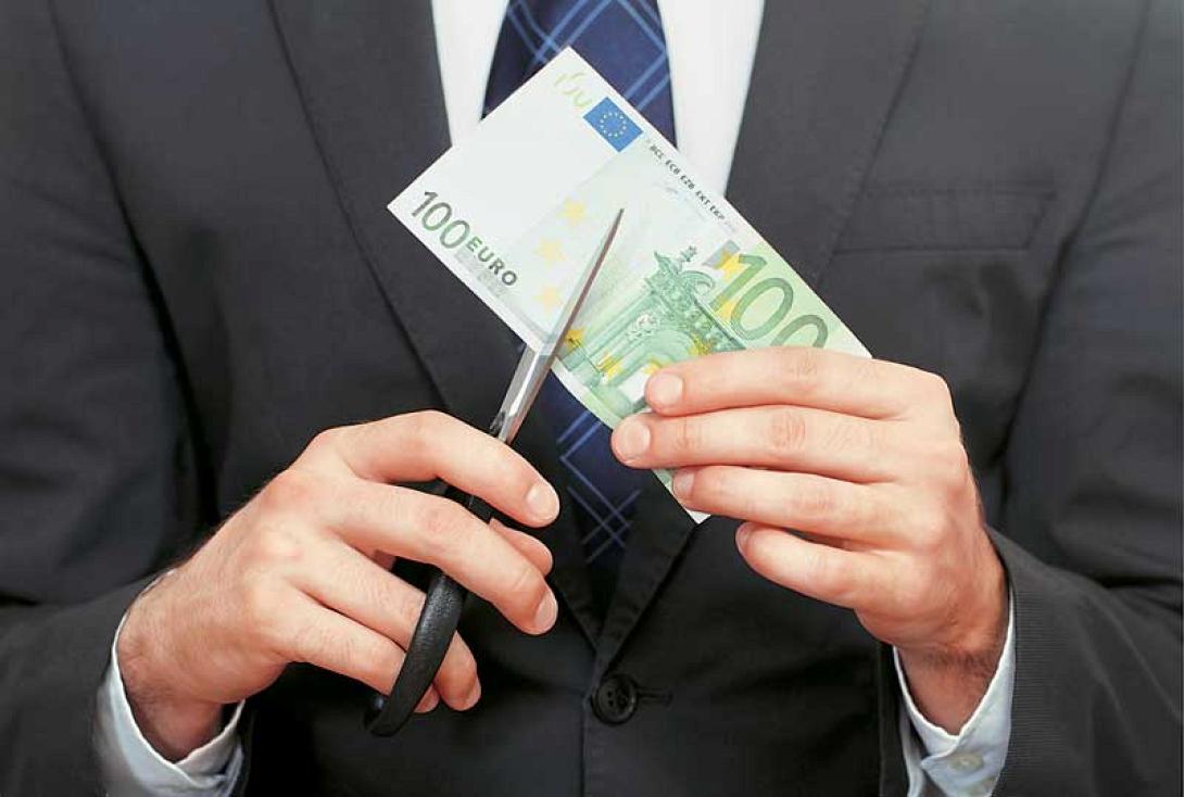 ΓΣΕΕ: Στο 50% έφθασε η μείωση των μισθών στον ιδιωτικό τομέα