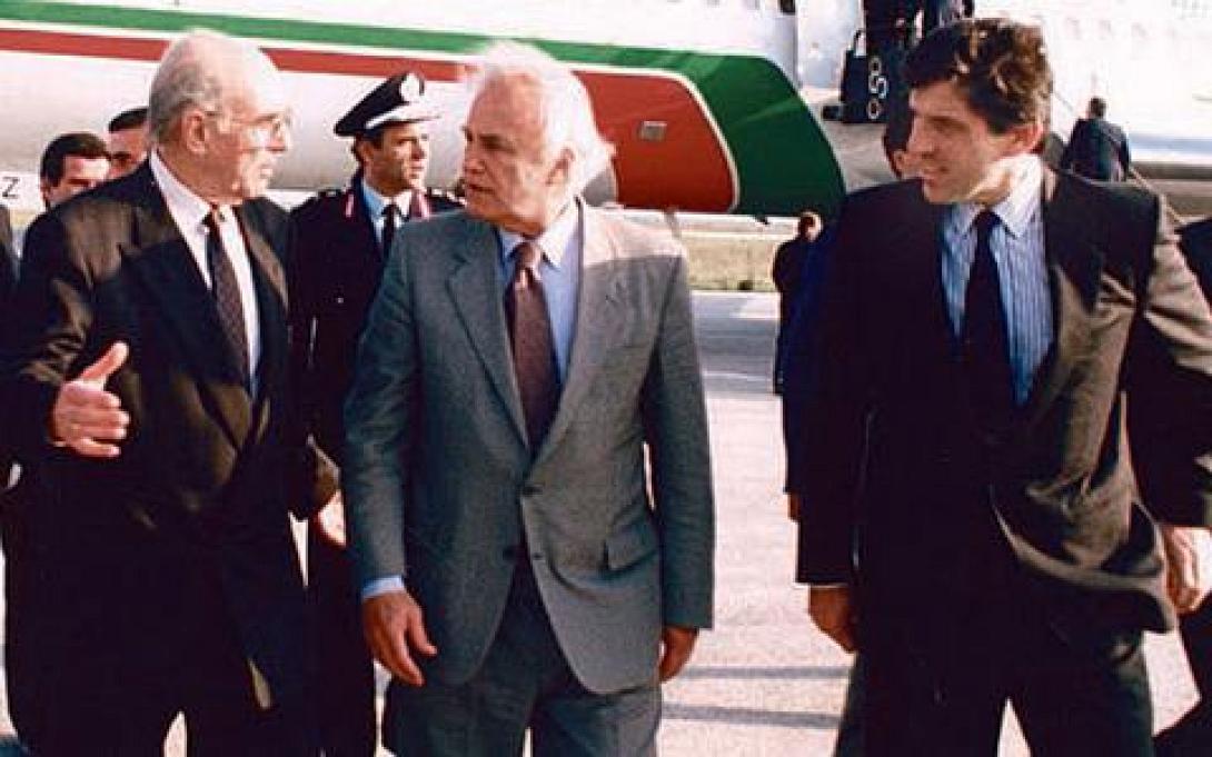 Ο Γιάννος αποκαλύπτει άγνωστες πτυχές της ζωής του μέσα από το νέο του βιβλίο