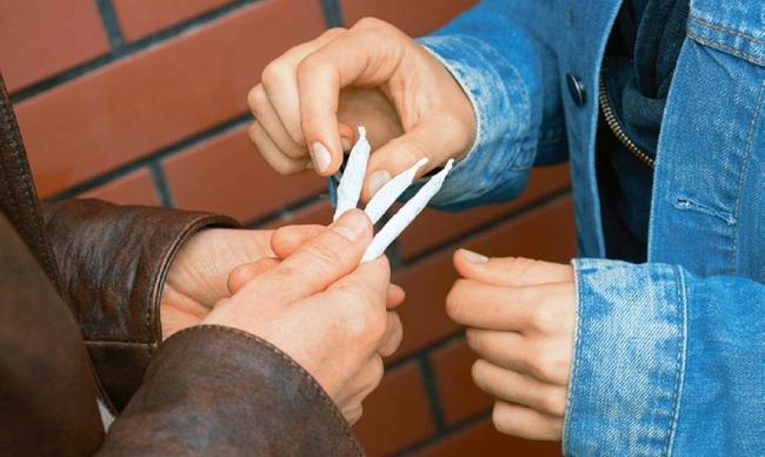 μαθητές ναρκωτικά σχολεία