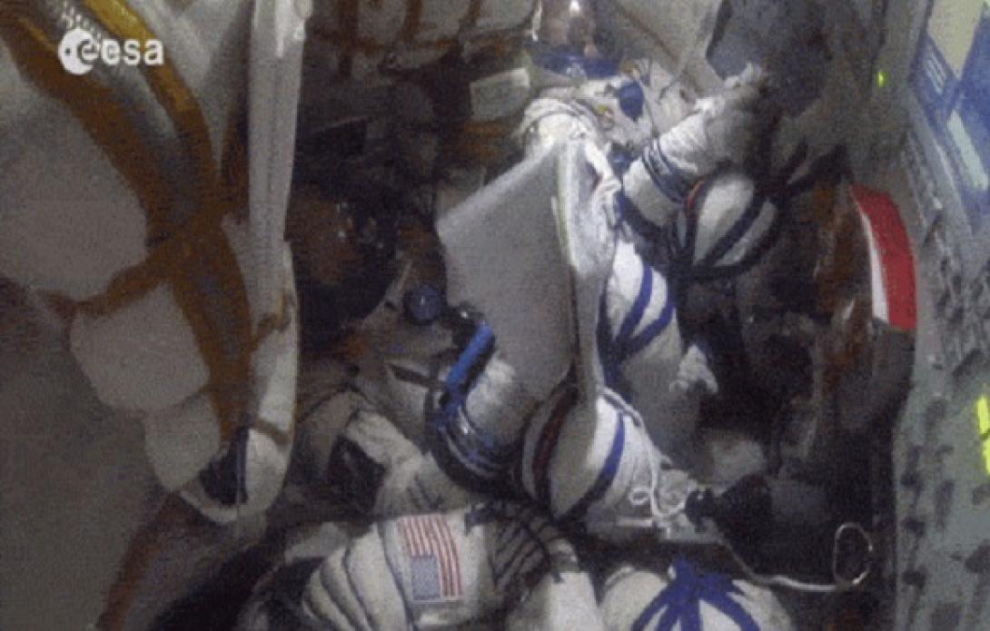 Τι βλέπουν οι αστροναύτες καθώς επιστρέφουν στη Γη;