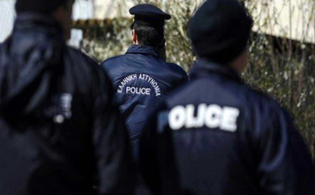Εξαρθρώθηκε σπείρα που διέπραττε απάτες με τραπεζικούς λογαριασμούς θανόντων
