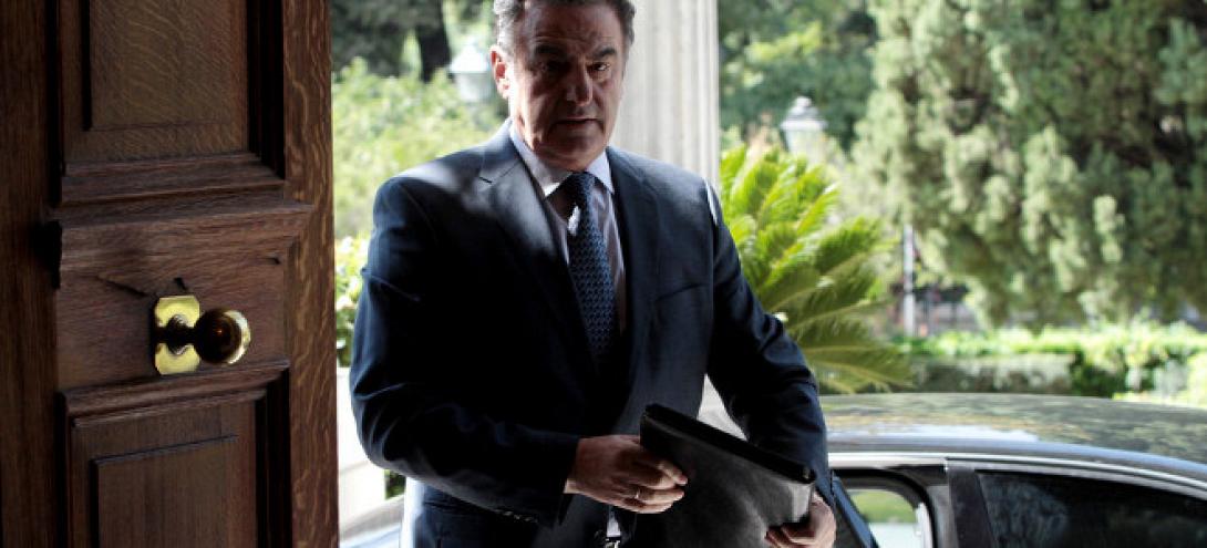 Ο Μπαλτάκος φεύγει, το αντιρατσιστικό ... έρχεται