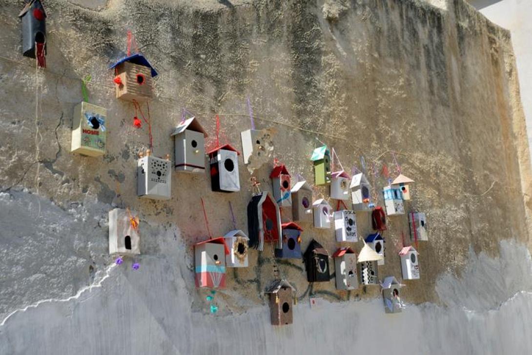 αθεατη πολη