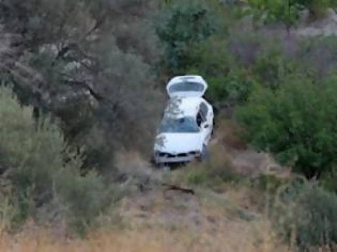 Συναγερμός σε Πυροσβεστική και ΕΚΑΒ για αυτοκίνητο που έπεσε σε γκρεμό