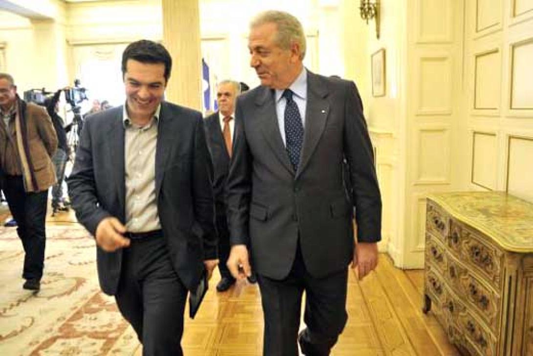 avramopoulos-tsipras1.jpg