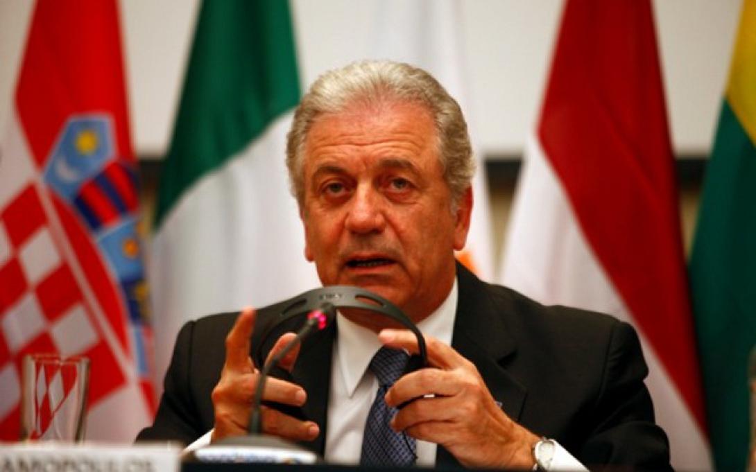 avramopoulos.medium.jpg