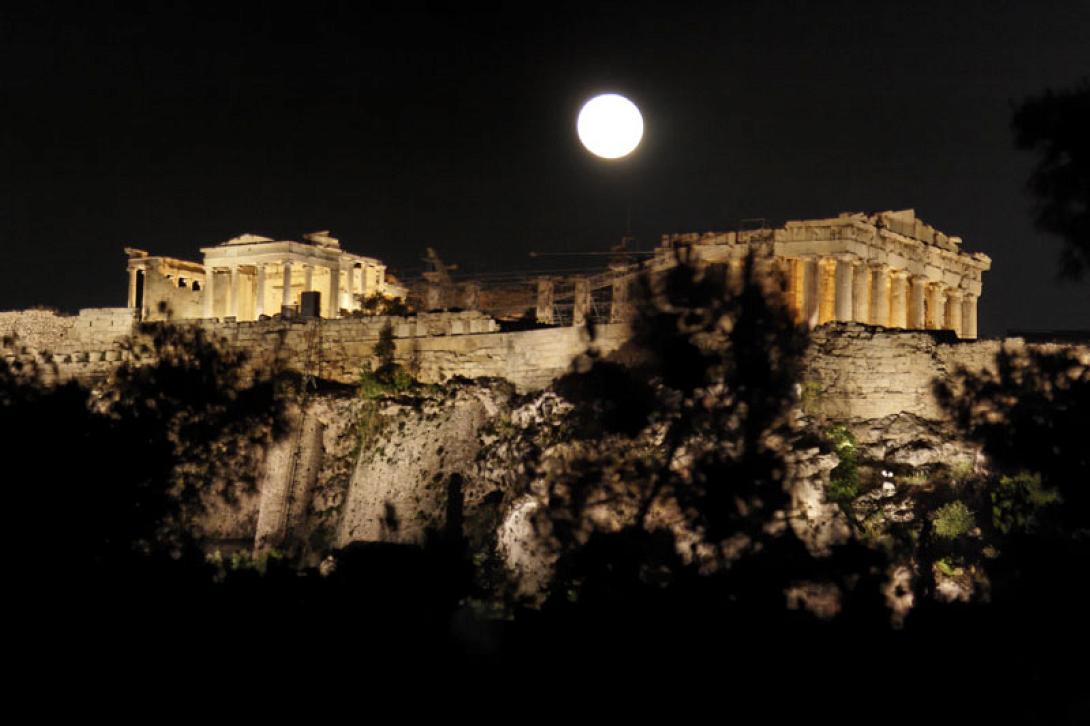 αυγουστιατικη πανσεληνος