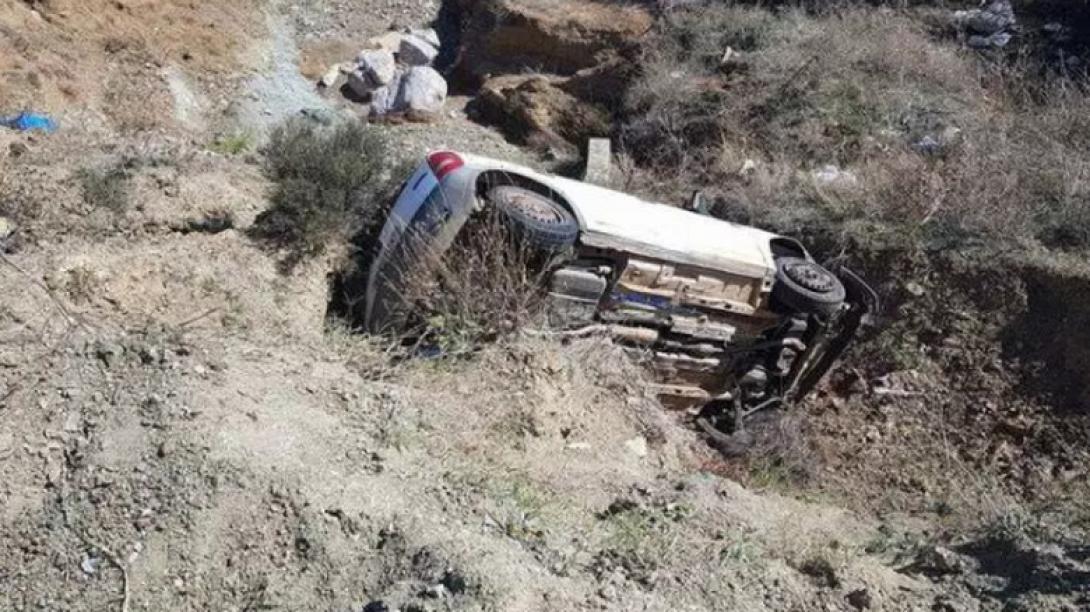 αυτοκινητο γκρεμος