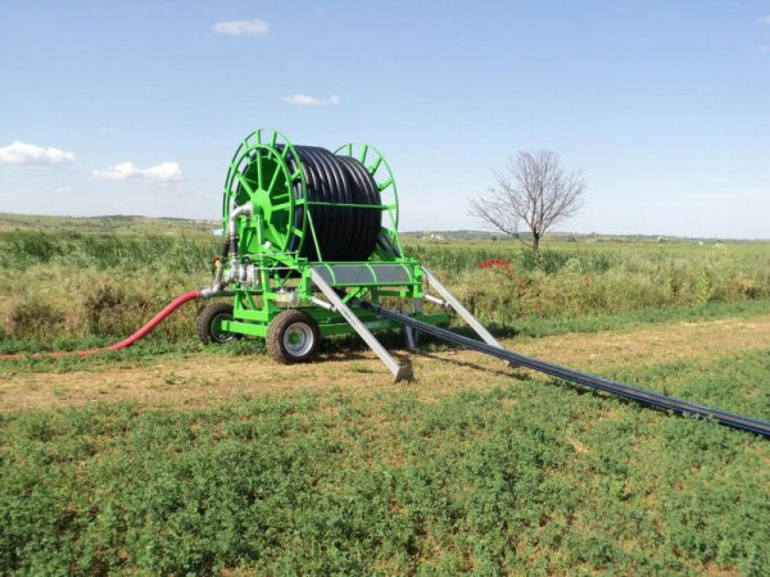 μηχανημα ποτισματος