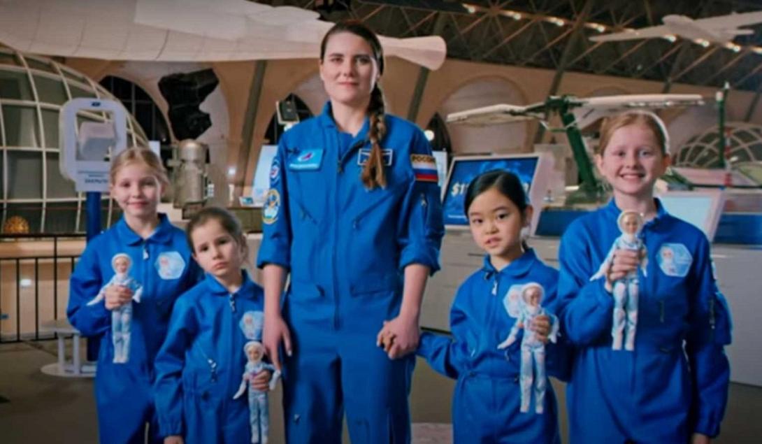 barbie-cosmonaut-1536x895.jpg