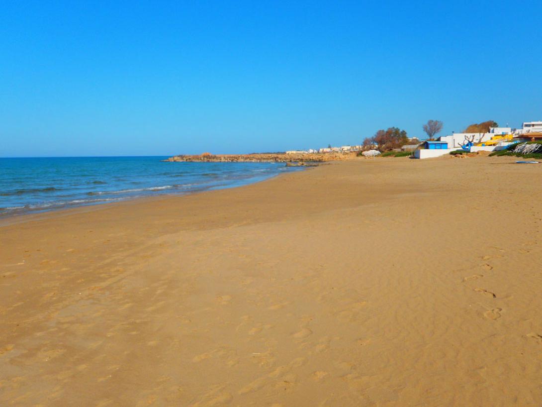 παραλια Κοκκινη