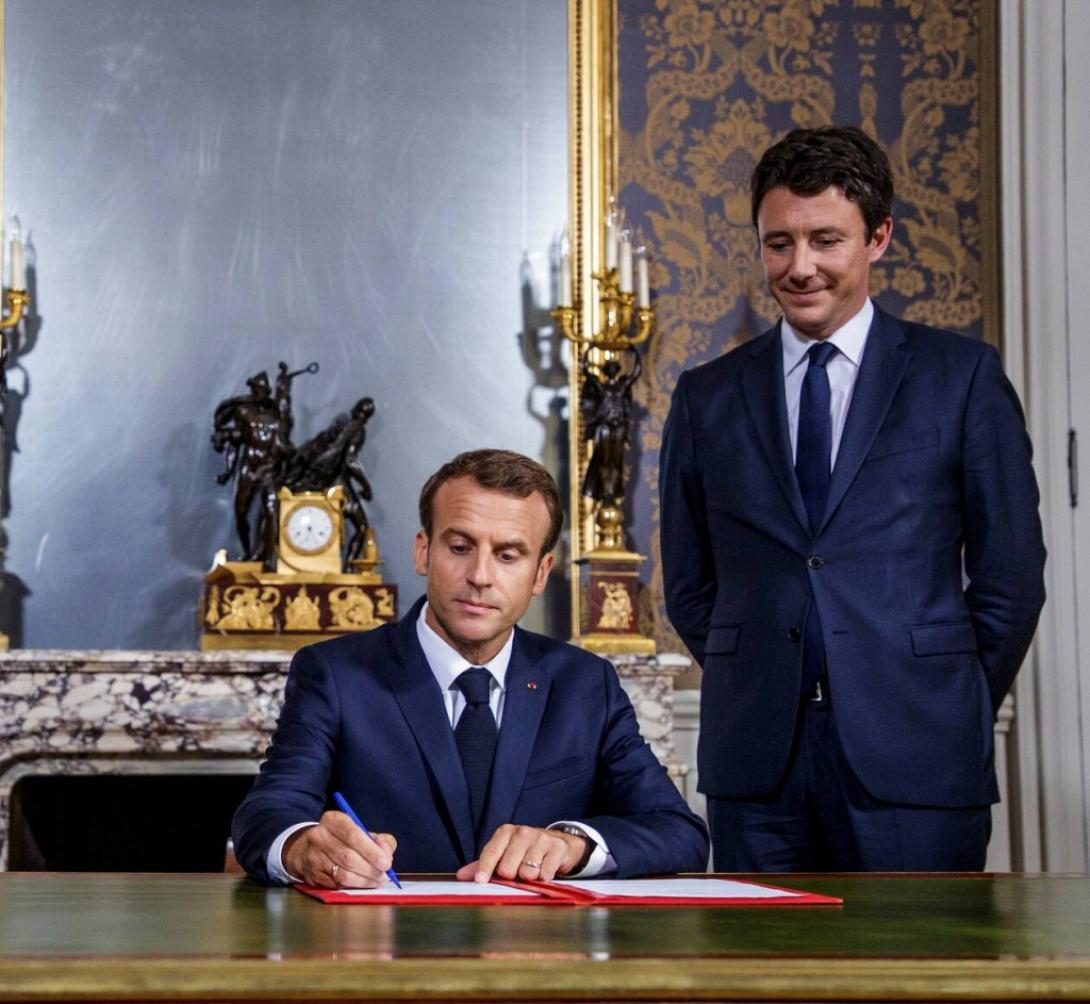 Μακρόν-Benjamin Griveaux