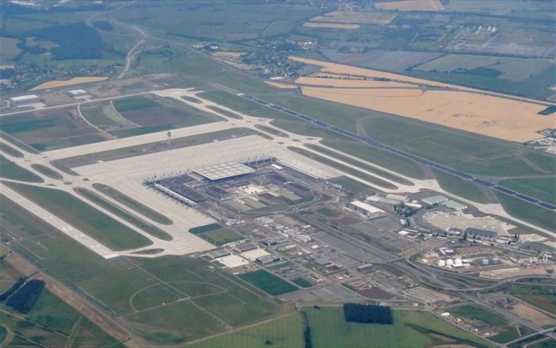 berolino-neo-aerodromio-brandembourgou.jpg