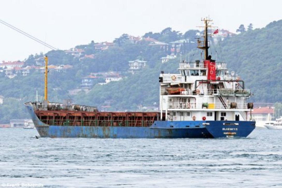 Δεύτερο πλοίο ανοιχτά της Κέρκυρας εξέπεμψε σήμα κινδύνου - Εκατοντάδες μετανάστες οι επιβάτες του