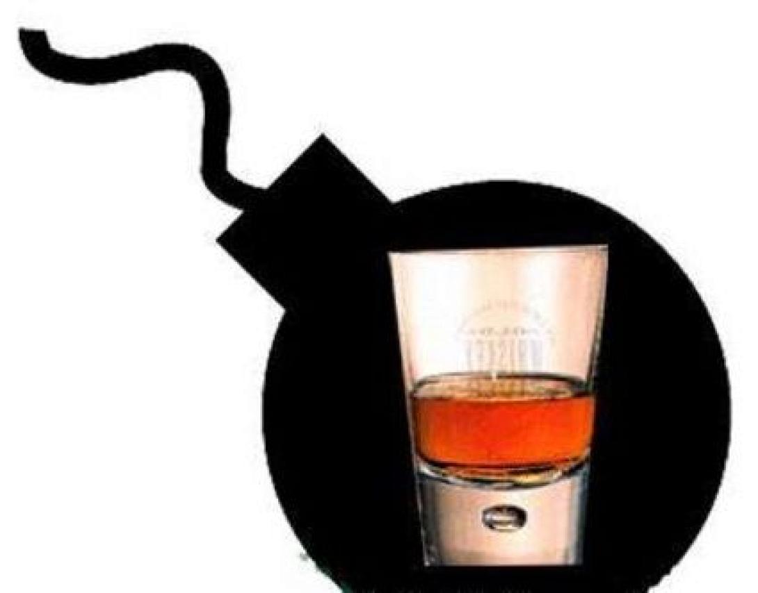 "Μπλόκαραν" φορτίο με ποτά - μπόμπες από τη Βουλγαρία