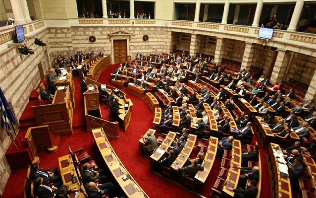 Τα μεσάνυχτα η ψήφος εμπιστοσύνης στη Βουλή
