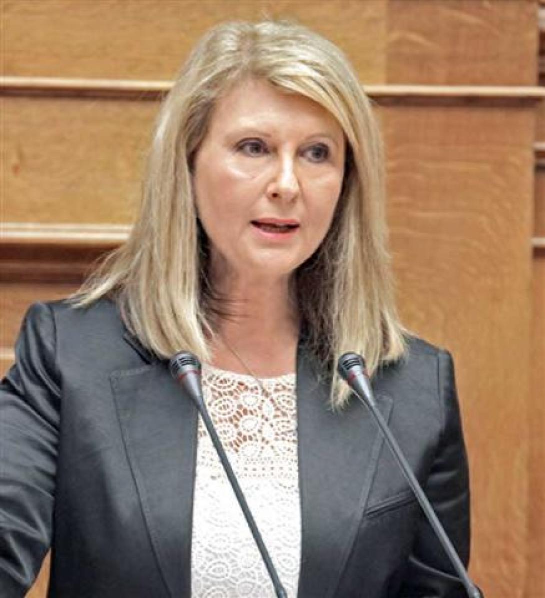 Σ. Βούλτεψη: "Ο Αλ. Τσίπρας συνεχίζει να καλύπτει τους συμμάχους του"