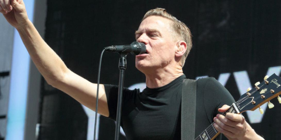 bryan-adams-tragoydaei.jpg