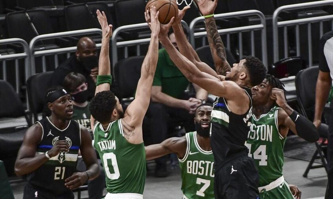 Αντετοκούνμπο με Σελτικς