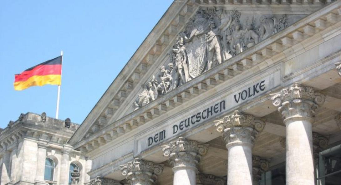 bundestag_germanikivouli-735x400.jpeg
