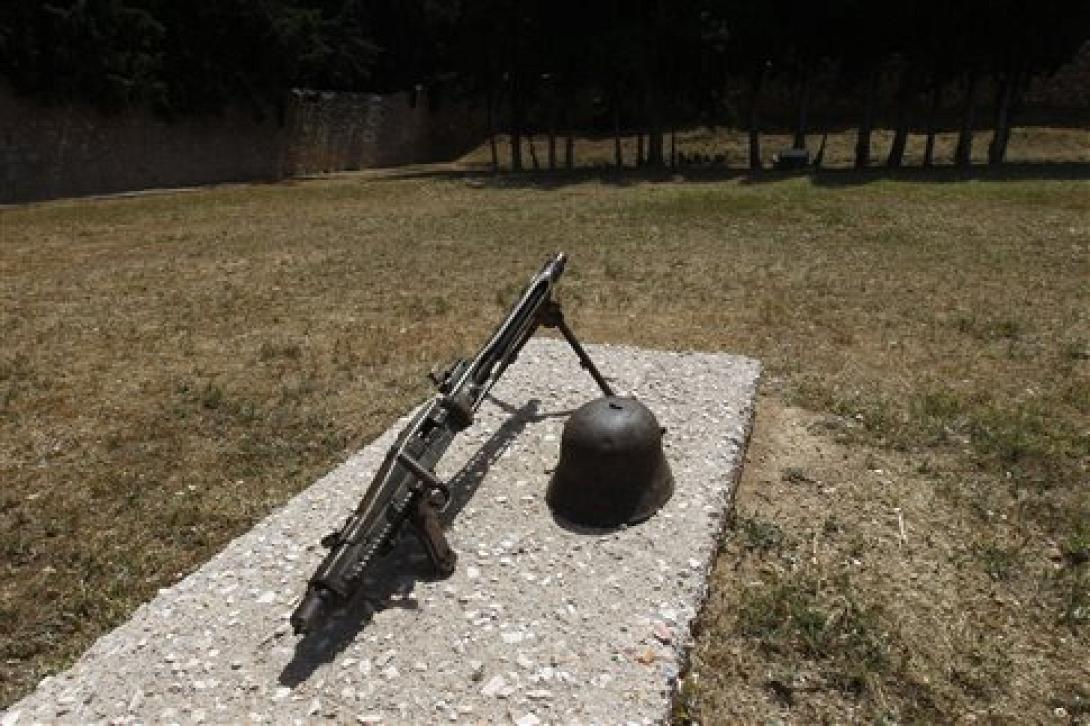 καισαριανη εκτελεση.jpg