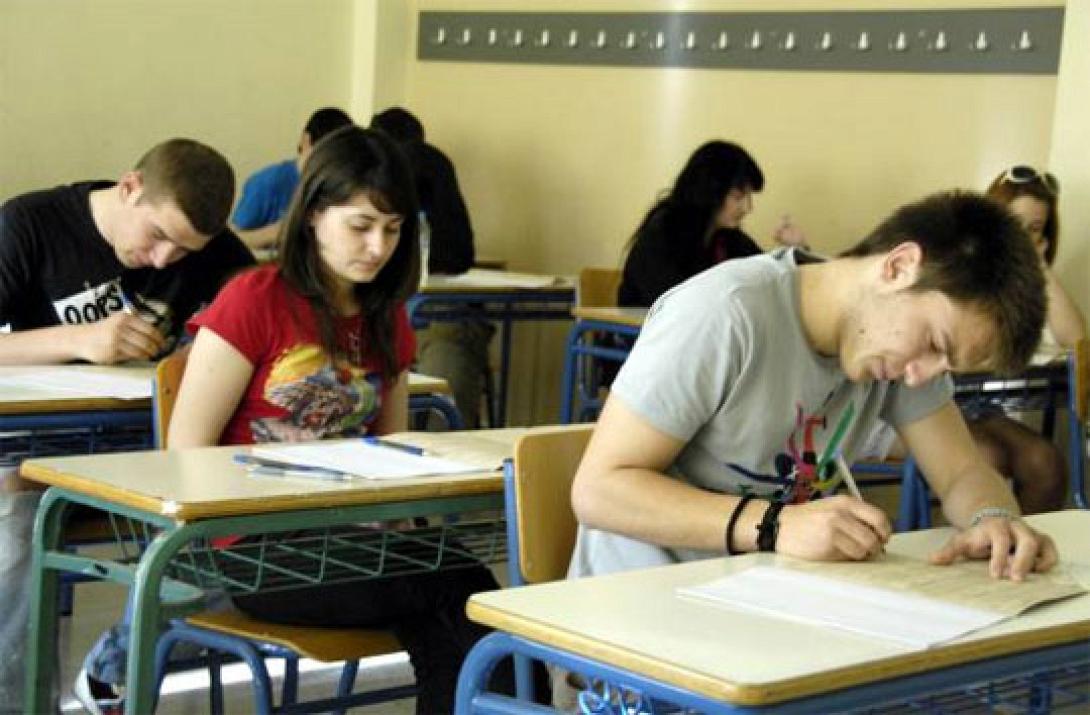 Με Φυσική και Ιστορία συνεχίζονται οι πανελλαδικές εξετάσεις