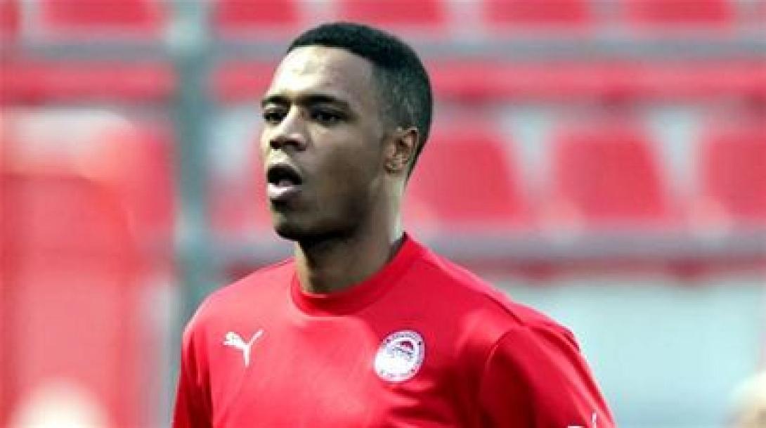 Πελέ: «Έτοιμος για τον Ολυμπιακό» (video)