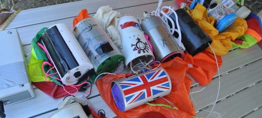 μαθητές δορυφόρος